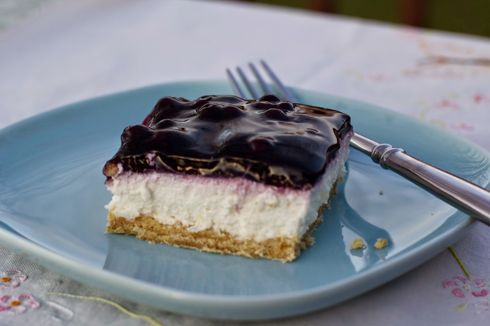 blueberry dream whip dessert